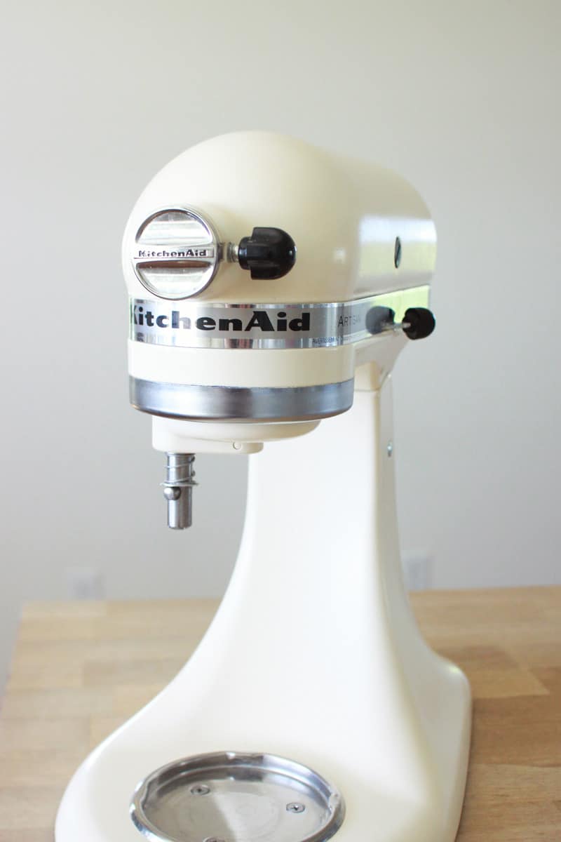 How to Paint a KitchenAid Mixer: The Easy Way 